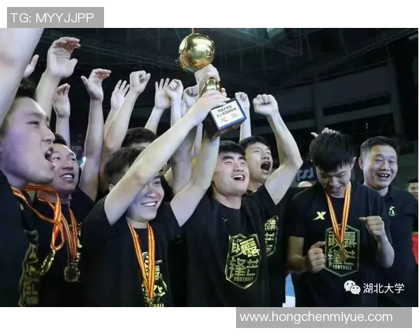 武汉足球队荣登足球团队协作排行榜第二名展现强大团队精神与默契配合 武汉足球队荣登足球团队协作排行榜第二名展现强大团队精神与默契配合